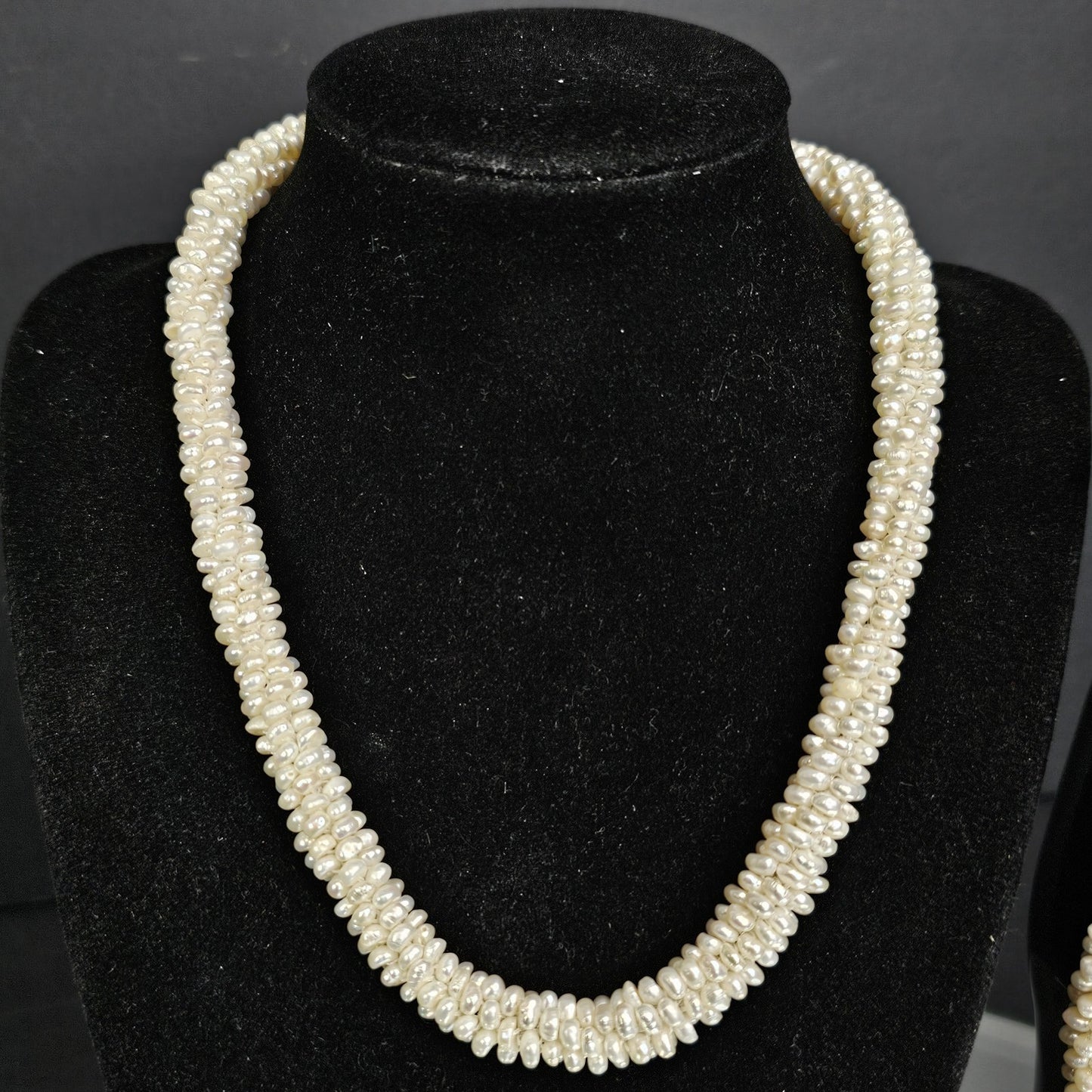 Authentic Freshwater Pearl Necklace And Bracelet Set Diamond ? Clasps VTG Read