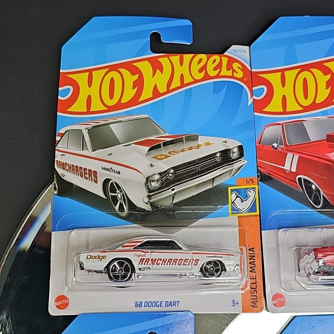 Four Hot Wheels Diecast Muscle Mania Cars Dodge Dart Chevy Chevelle Barracuda