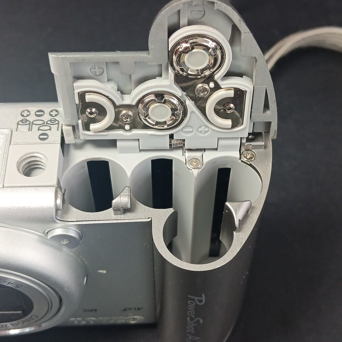 Canon PowerShot A70 3.2MP Digital Camera w/ 3x Optical Zoom READ Parts Only