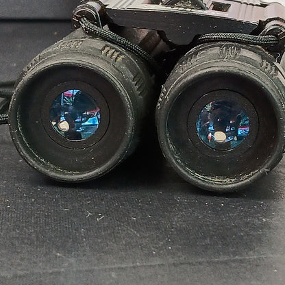 Bushnell 10 X 25 320ft At 1000 Yards Folding Small Good Lenses READ desc. CN