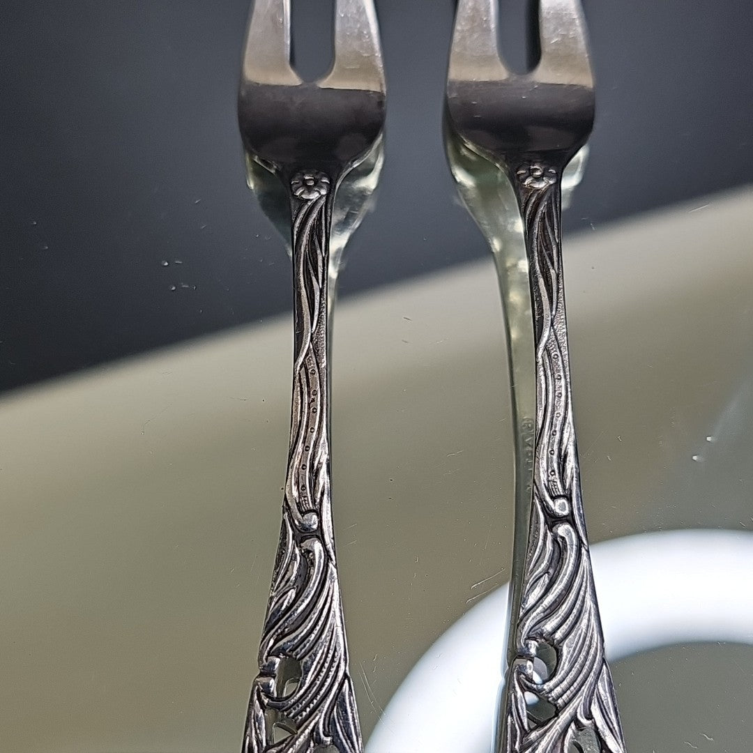 Arti 90 2 Prong Decorative Forks Pair Collectible 5.25 Inch Netherlands