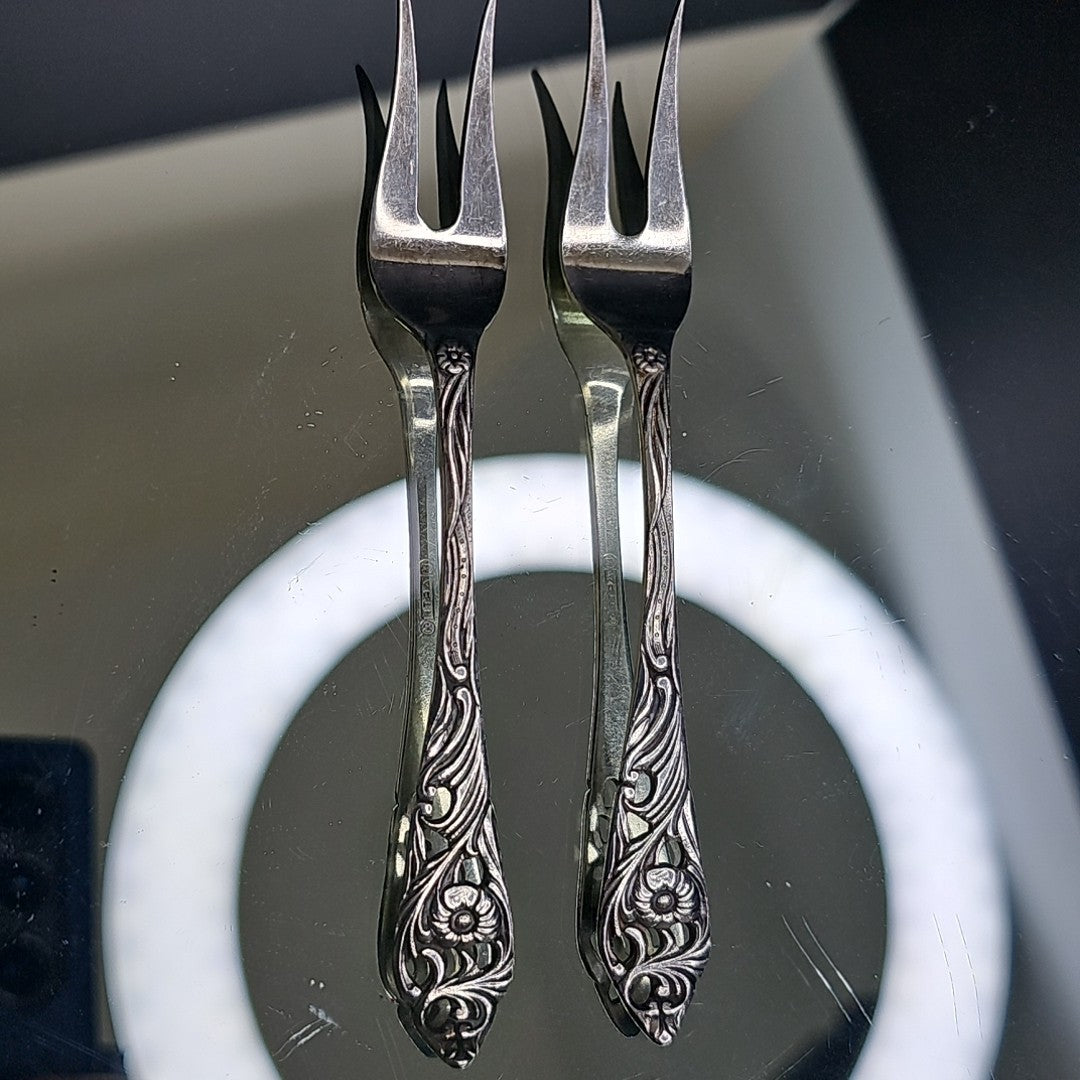 Arti 90 2 Prong Decorative Forks Pair Collectible 5.25 Inch Netherlands
