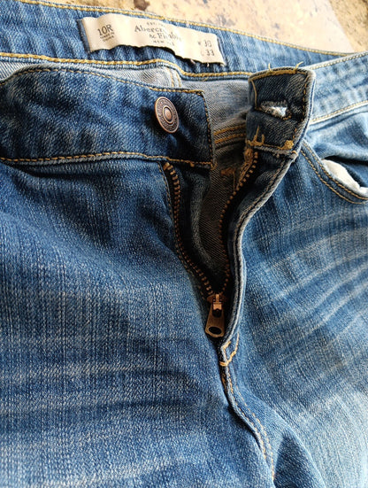 Abercrombie & Fitch Women's Jeans 10R 30W 33L Bootcut Blue Soft CN