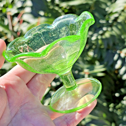 Uranium Depression Glass Green Glowing Sherbet Cup 2pcs Geiger Test Wow Bubbles!