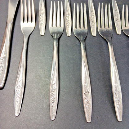 14x Rogers & Bro Radiant Rose RG36 Cutlery Knive Spoon Fork Stainless Canada