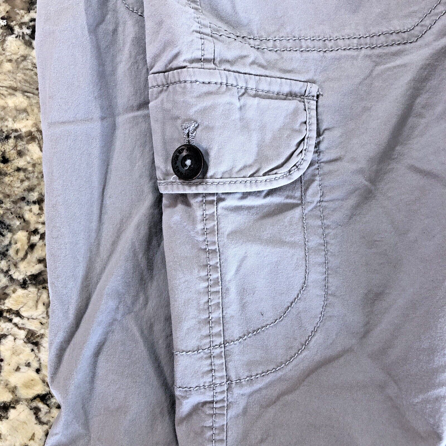 Size 12 X 13 DNKY JEANS Womens Shorts Cargo Pocket Grey Roll Up Hem Grey BD