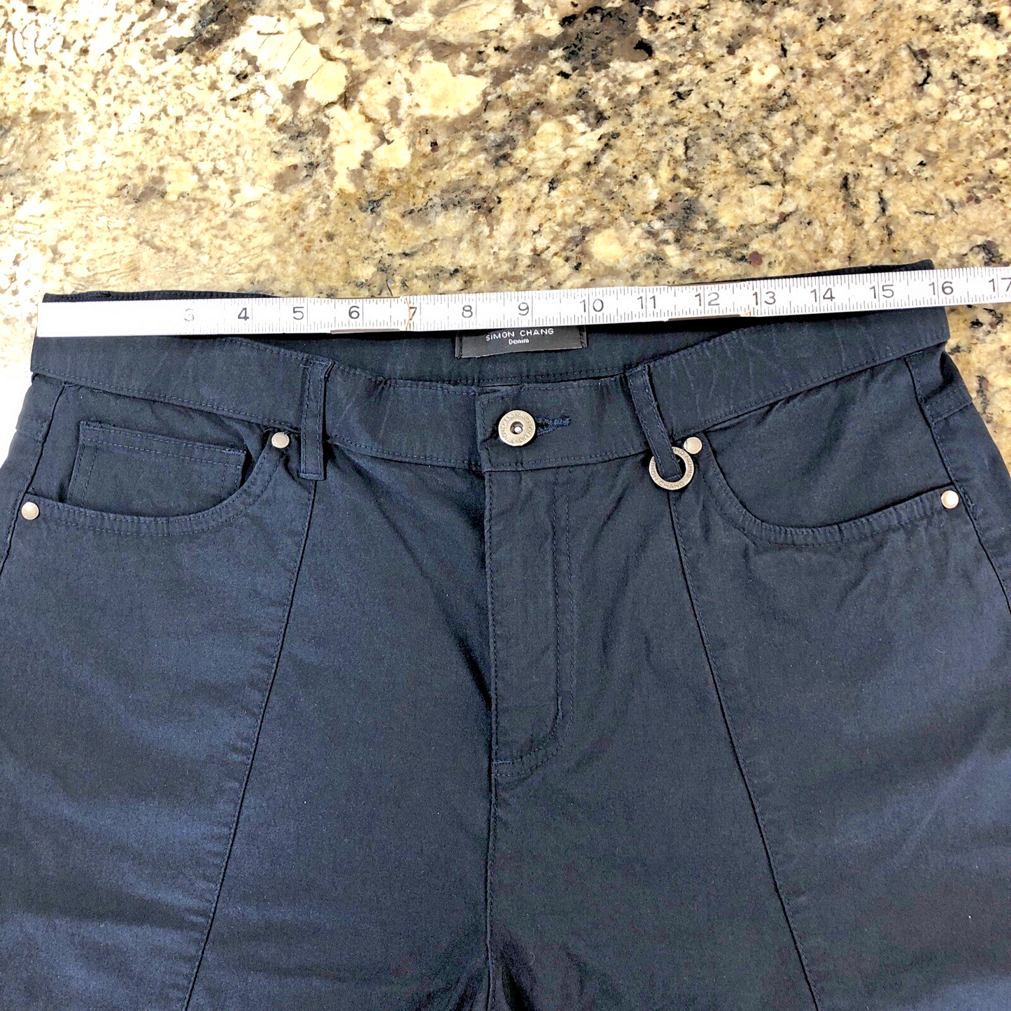 Size 12 X 13 Simon Chang Womens Shorts Black Stretch Casual Below Knee CN