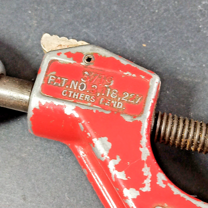Chicago Specialty Mfg 3719 Tubing Pipe Cutter 3/8 in to 1 5/8 in Vintage USA