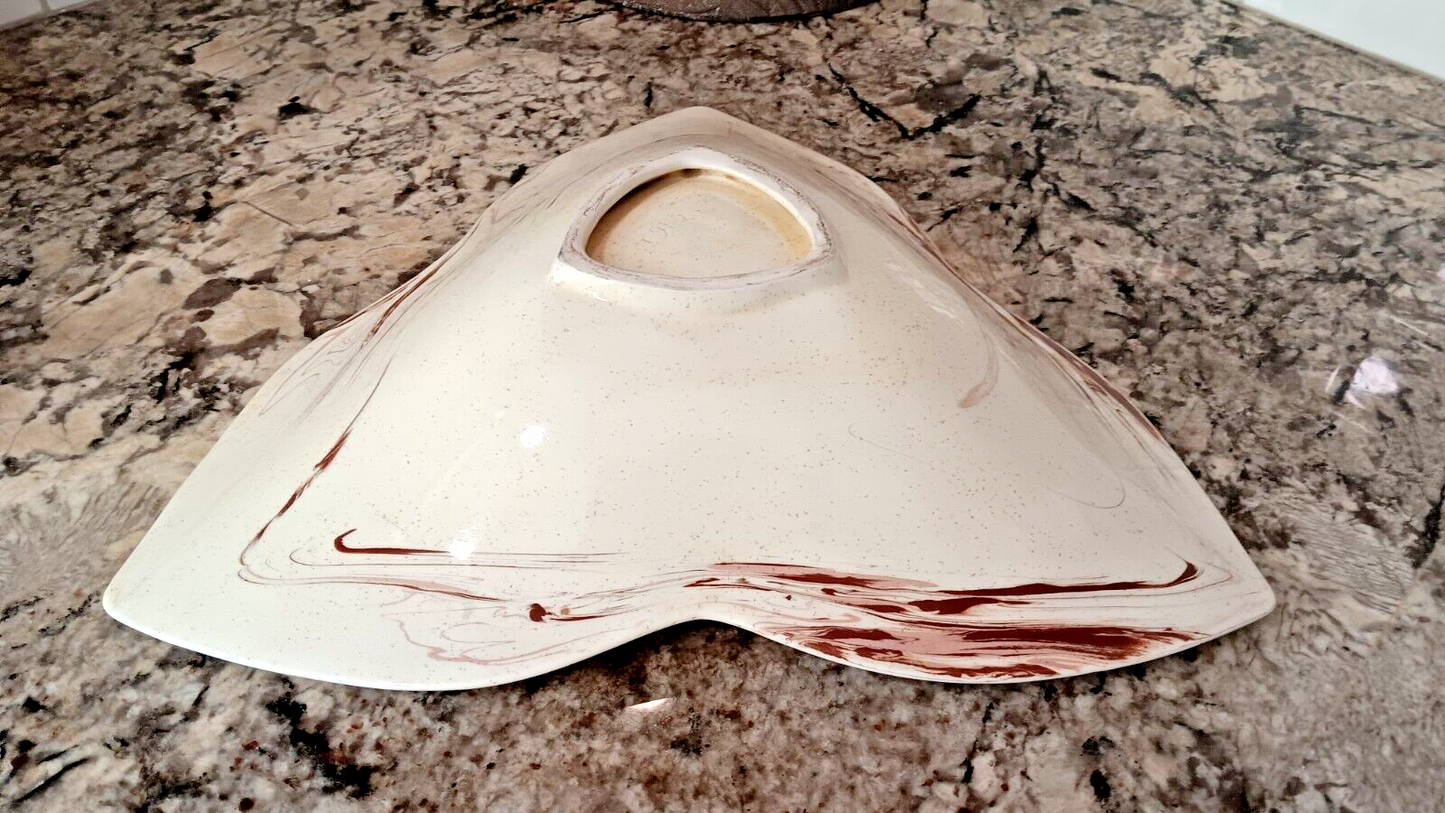 1982 Vintage Handmade Fruit Plate Bowl In Unique Design Excellent Condition  X