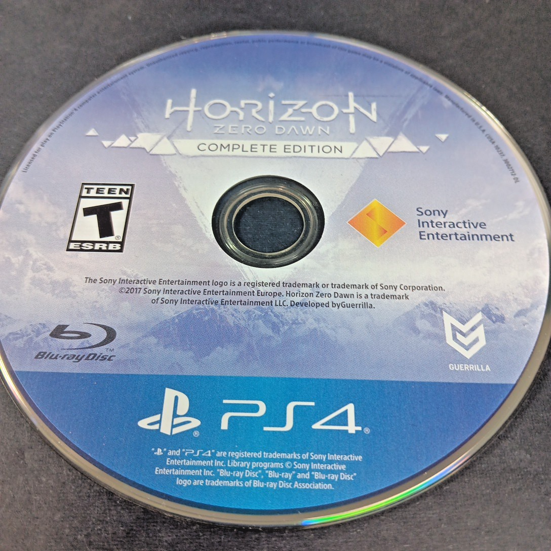 Horizon Zero Dawn Complete Edition (Sony PlayStation 4 PS4) Made In USA