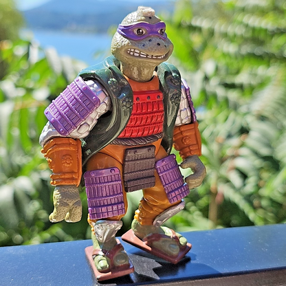 1993 Teenage Mutant Ninja Turtle Samurai Donatello Playmates Mirage Studios TMNT