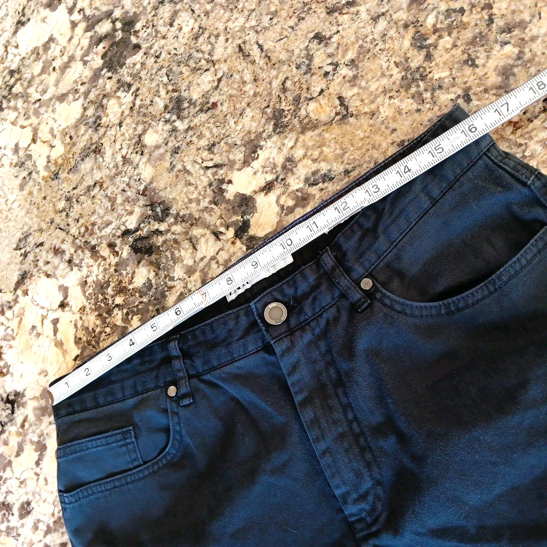 Size 32 X 31  Zara Black Skinny Mid Rise Jeans Women's Made In Turkey