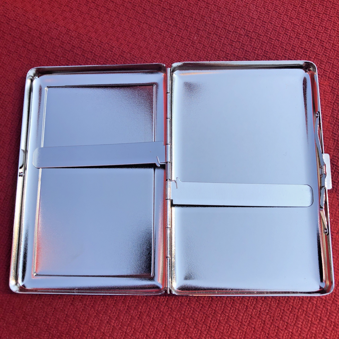 Betty Boop Collectables Metal Cigarette Case And 8 Cardboard Coasters CN