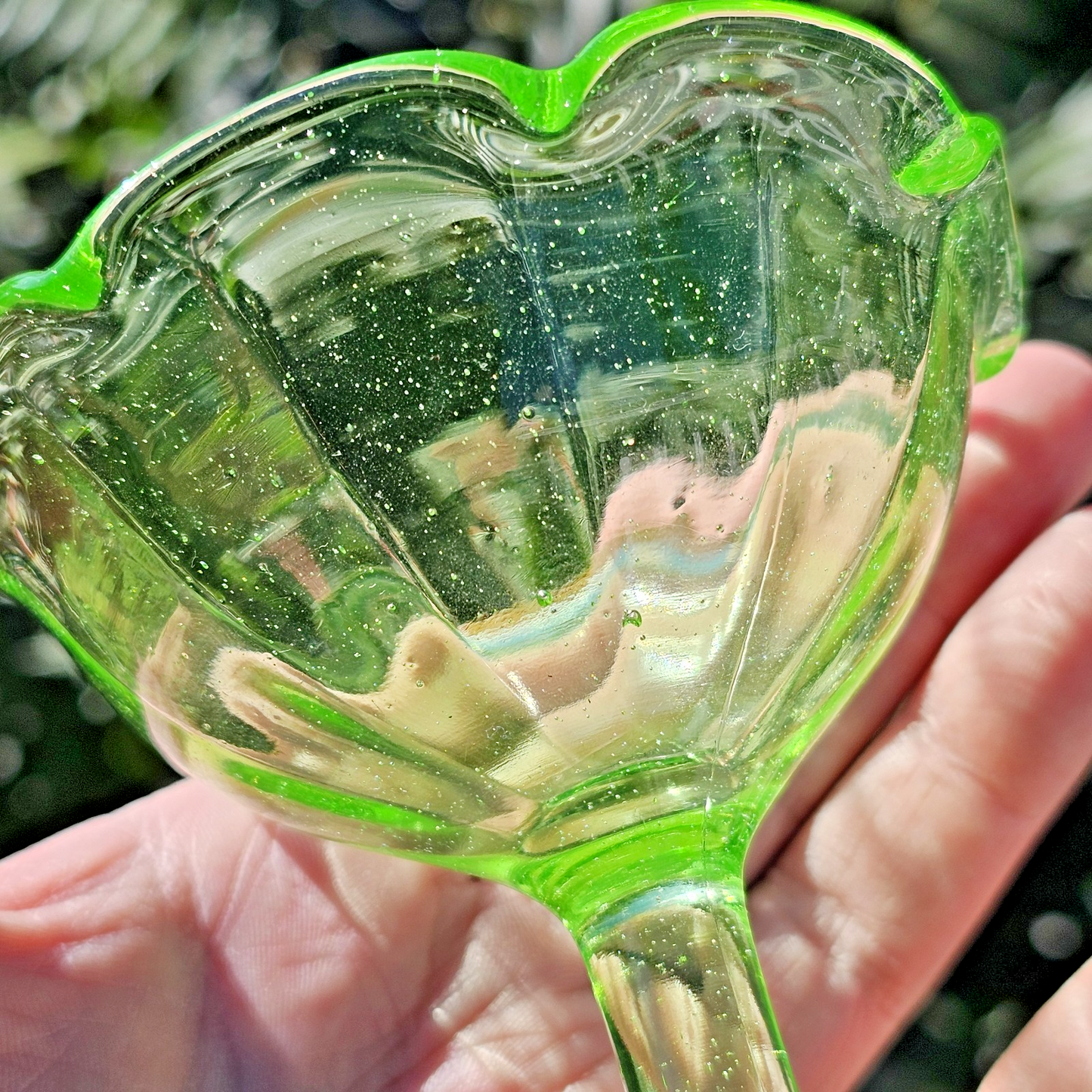 Uranium Depression Glass Green Glowing Sherbet Cup 2pcs Geiger Test Wow Bubbles!