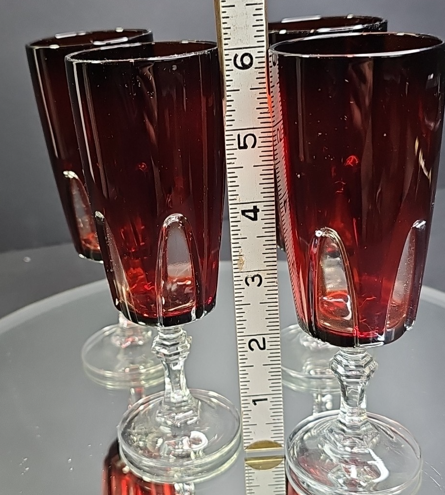 4 Vintage Luminarc Verrerie D'Arques Ruby Red Wine Glasses Champagne flute