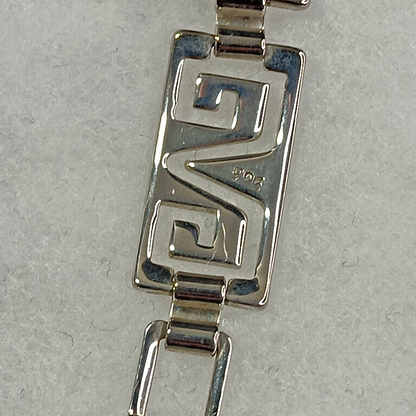 925 Silver Bracelet See Photos For Total Length. Clean And Unique Design!