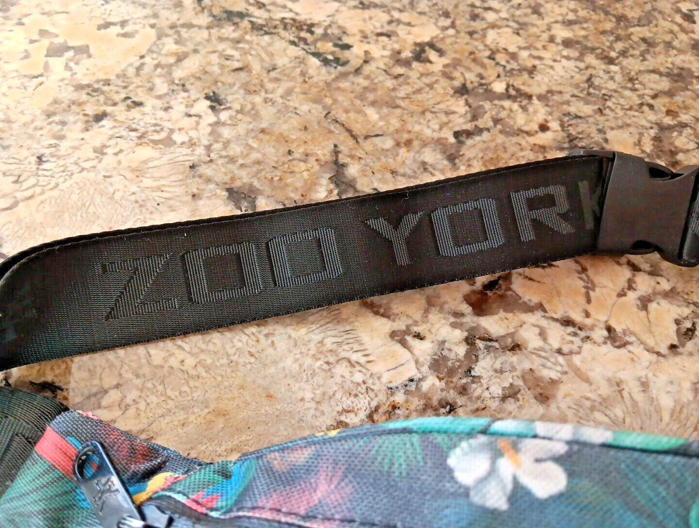 Zoo York Fanny Pack Bag Satchel Hidden Pocket Flowers Men Women Belt Bag CN