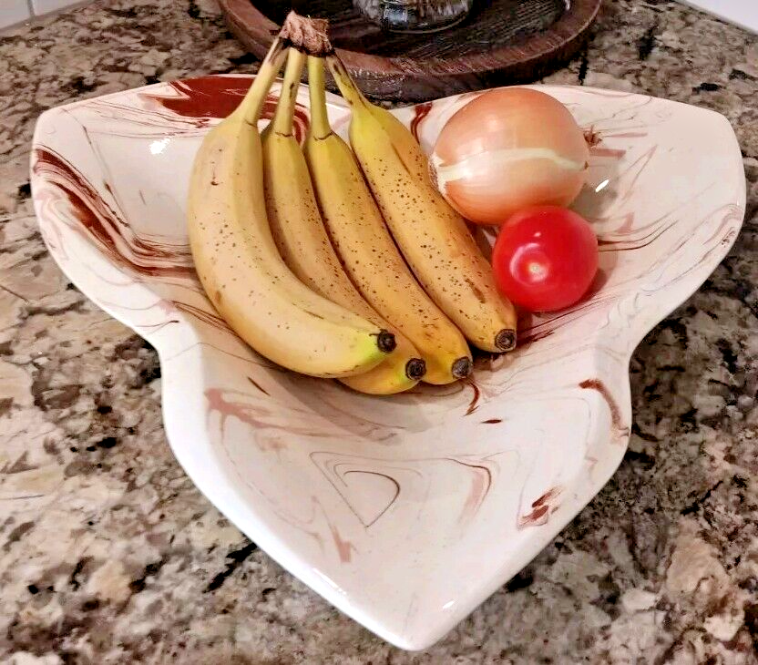 1982 Vintage Handmade Fruit Plate Bowl In Unique Design Excellent Condition  X