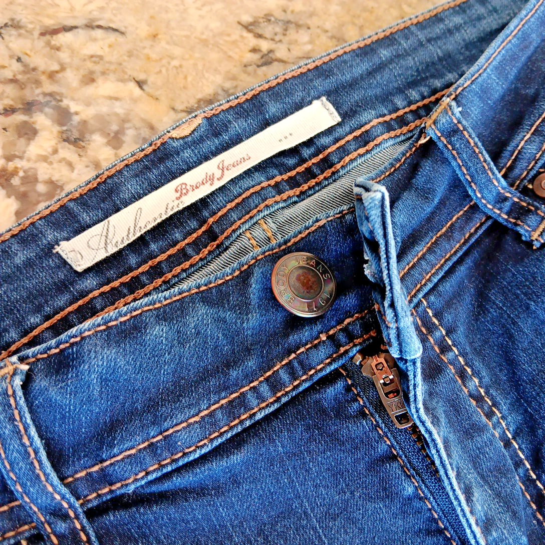 30 X 31 Brody Women's Blue Jeans Mid Rise Stretch Made In Bangladesh Very Good