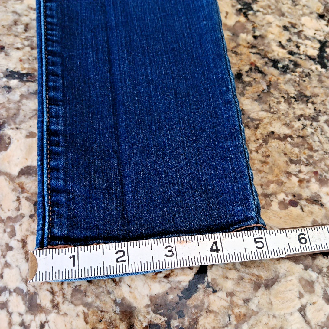 30 X 31 Brody Women's Blue Jeans Mid Rise Stretch Made In Bangladesh Very Good