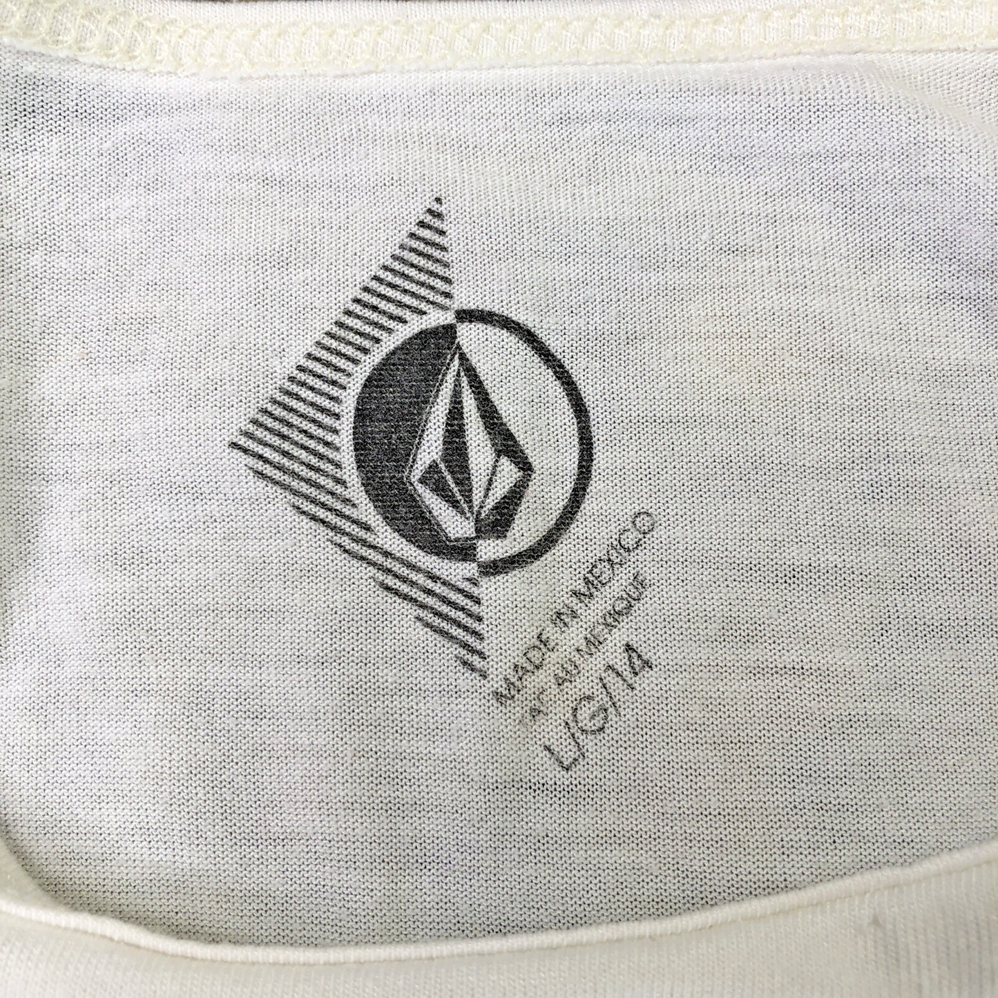 Size Large Volcom Womens Tank Top Sleeveless Shirt Zebra Graphic Print Light MX