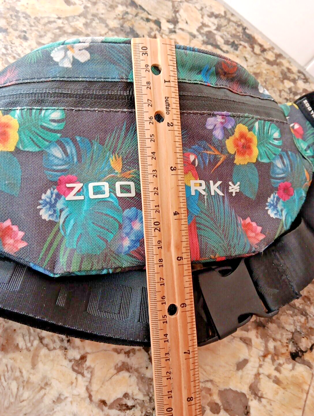 Zoo York Fanny Pack Bag Satchel Hidden Pocket Flowers Men Women Belt Bag CN