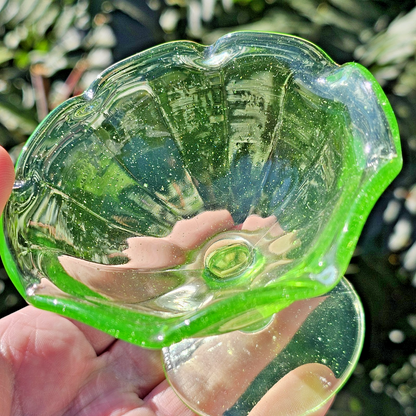 Uranium Depression Glass Green Glowing Sherbet Cup 2pcs Geiger Test Wow Bubbles!