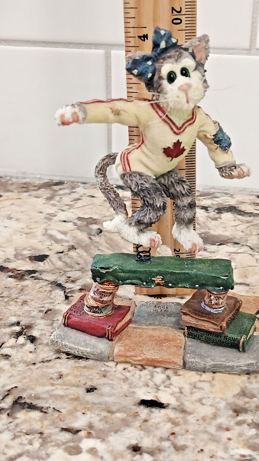 1999 Boyds Bears Friends Nadia Surefoot Practice Makes Purrfect #371055PO CN