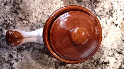 Set of 2 Vintage French Onion Soup Handled Bowls with Lids Brown Tan Good Cond X