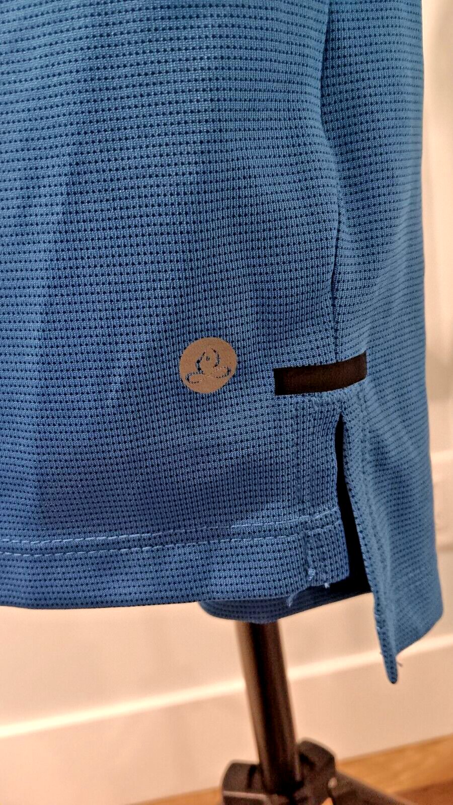 Large Apana Men's Sleeveless Shirt Blue Very Good Condition EG