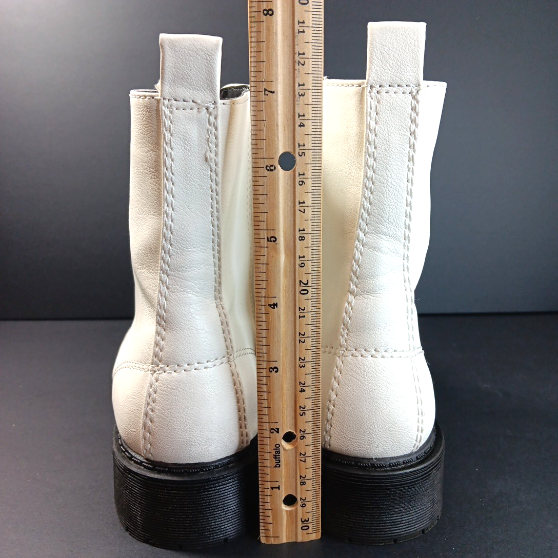 Size 7 Women's Time & TRU Lug Combat Boot, White, Lace + Zip Up Punk Goth CN