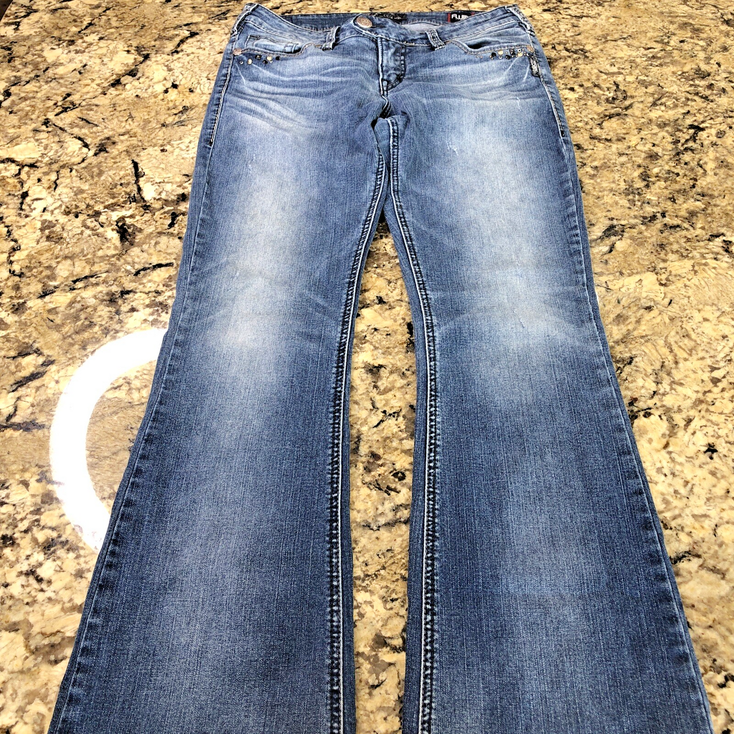 Size 30 X 32 Silver Jean Co. Womens Denim Bootcut Jeans Beaded Distressed