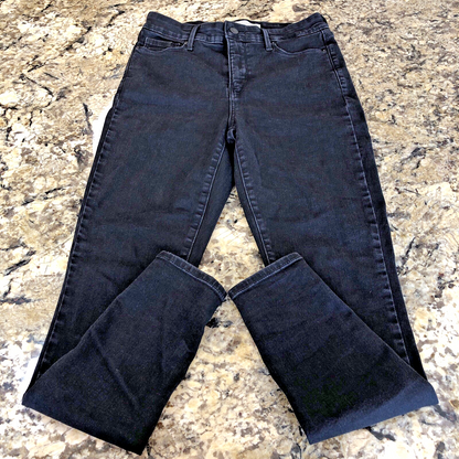 Size 27 Signature Levi Strauss Women’s Jeans Shaping High Rise Super Skinny CN