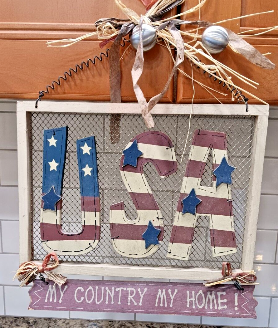 USA Folk Art Sign My Country Home Wooden Decor With Metal Spiral Hanger CN