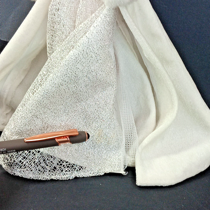 Rare 2003 Winter Fantasy Barbie MATTEL White Velvet Fur Coat Silver HOLIDAY X