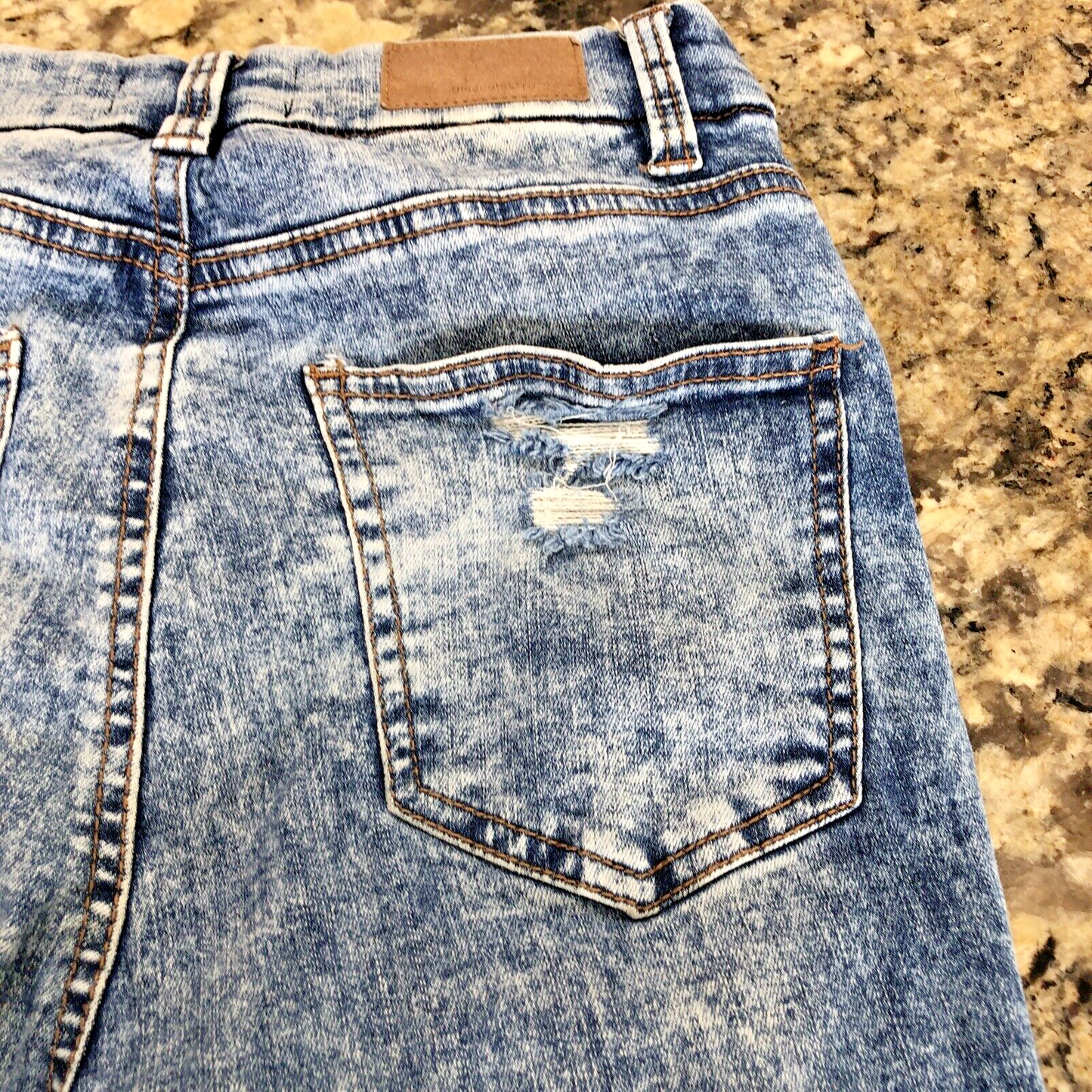 Size 25 X 27.5 Bluenotes Denim Curvy Super High Rise Jegging Rips Grunge X