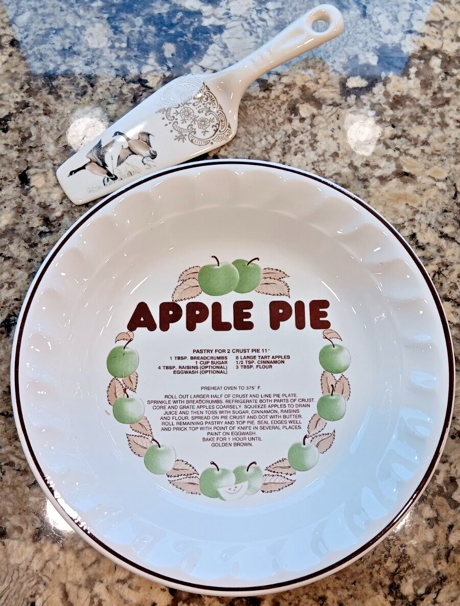 Festival Ironstone Apple Pie Korea & Georgian China 22K Gold Pie Server Canada
