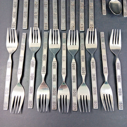 27pc Wm Rogers SCROLLS Flatware Stainless Steel Fork Spoon Knife Japan Korea VTG