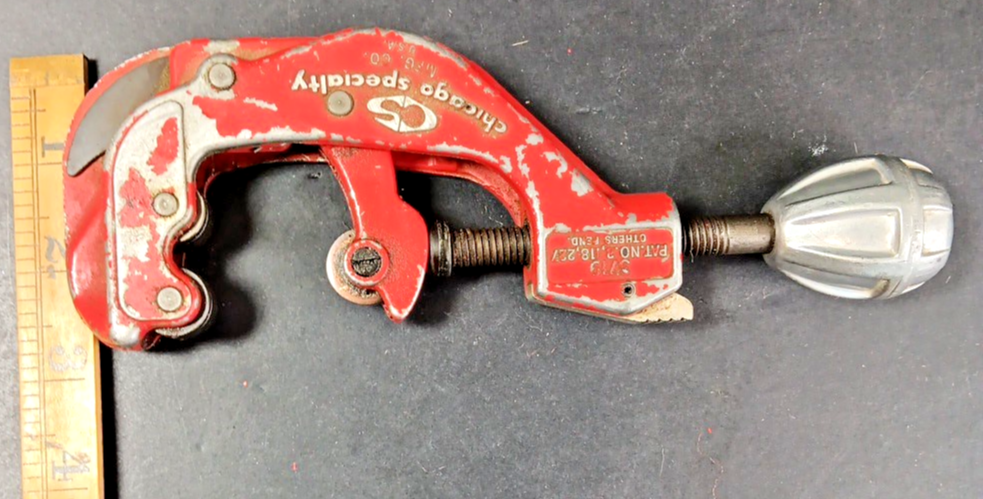 Chicago Specialty Mfg 3719 Tubing Pipe Cutter 3/8 in to 1 5/8 in Vintage USA