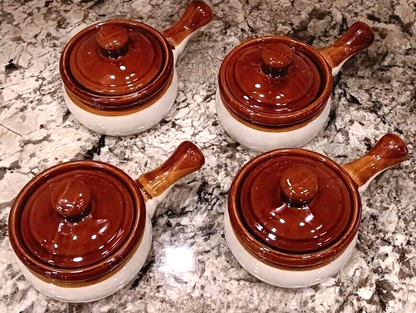 Vintage Set Of 4 Ceramic Onion Soup Bowls With Lids And Handle, Made In Taiwan