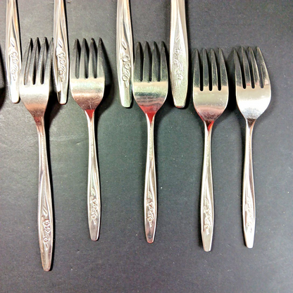 14x Rogers & Bro Radiant Rose RG36 Cutlery Knive Spoon Fork Stainless Canada