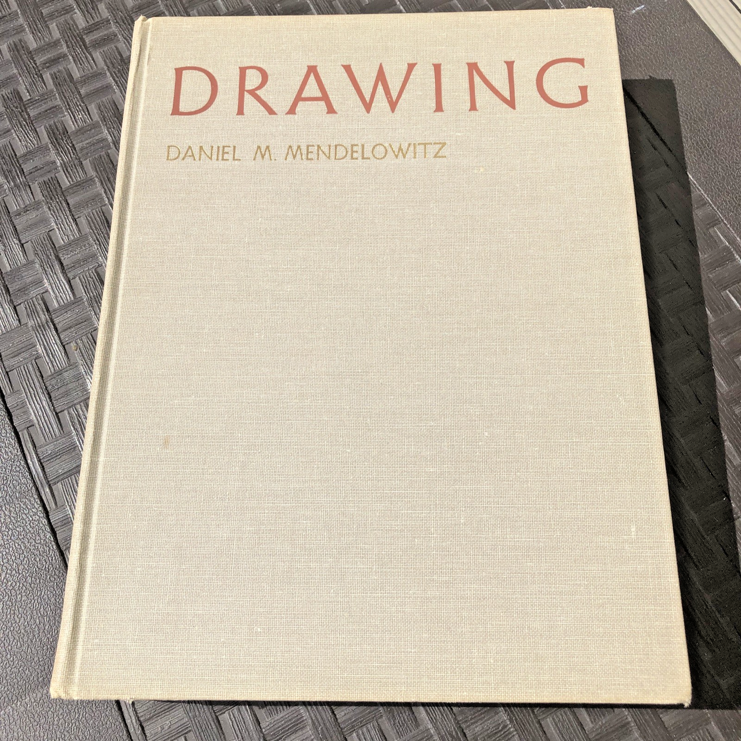 Drawing By Daniel M. Mendelowitz Hard Cover Book 1967 Printed In USA