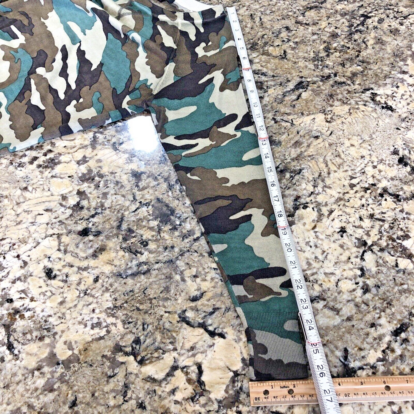 Size XS J. Crew WOOL CAMO Womens Sweater 100% Merino Light Weight Crew Neck CN