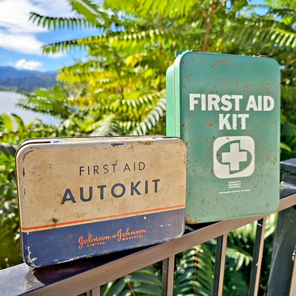 First Aid Kits Canadian Vintage Johnson Johnson Safety & Supply Co. EMPTY Canada