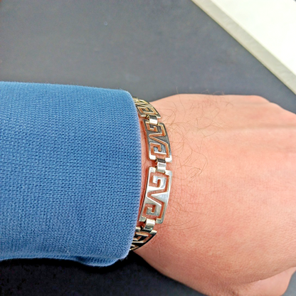 925 Silver Bracelet See Photos For Total Length. Clean And Unique Design!