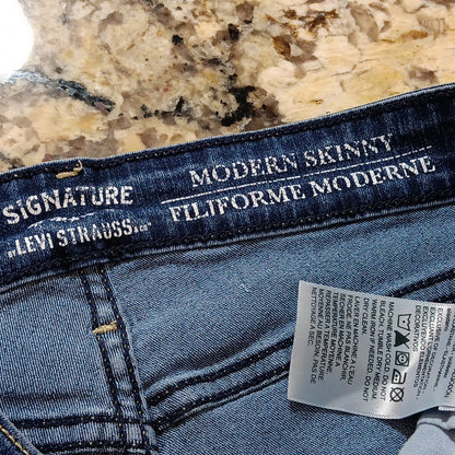 Size 27 X 28 Levi Strauss Signature Modern Skinny Womens Blue Jeans Good Cond PK