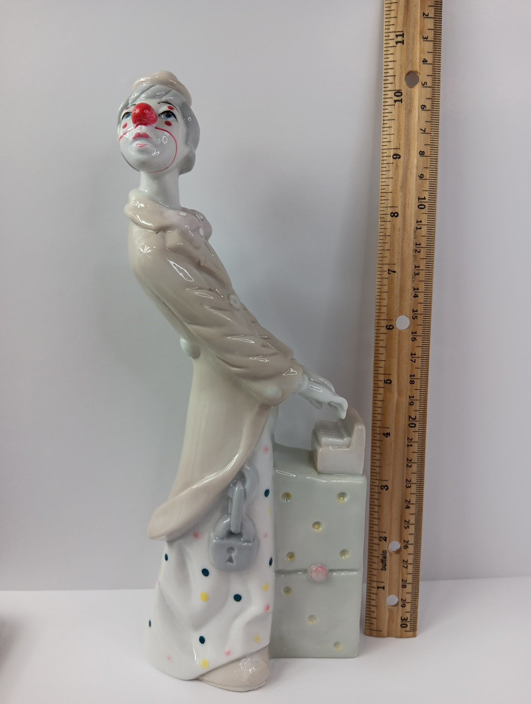 Porcelain Cascades Clown Playing The Piano With Dice 10" Tall 6340C