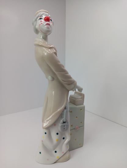Porcelain Cascades Clown Playing The Piano With Dice 10" Tall 6340C