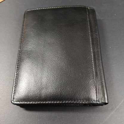 Like New Moon Shop Swiss Design Mens Cowhide Leather Wallet 5in X 4in X