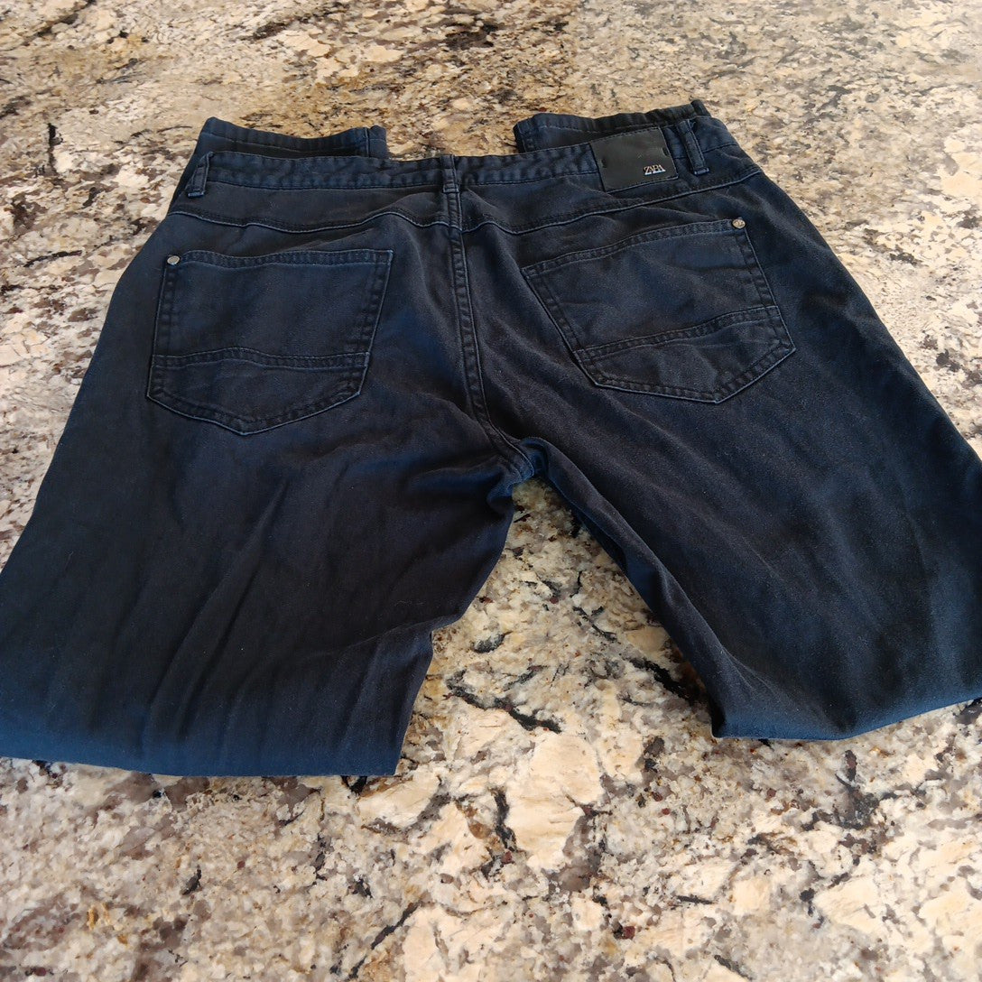 Size 32 X 31  Zara Black Skinny Mid Rise Jeans Women's Made In Turkey